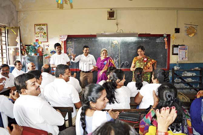 The ex-students of the educational institution were back on their class benches refreshing memories of days gone by. Pic/Ganesh Pawar