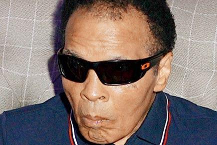 Muhammad Ali readmitted to hospital