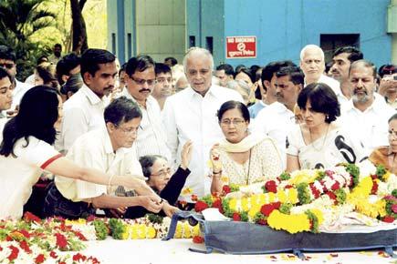 R.K. Laxman funeral: Tears for the man who made us smile