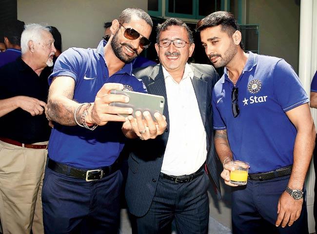 India openers Shikhar Dhawan and Murali Vijay (right) take a selfie