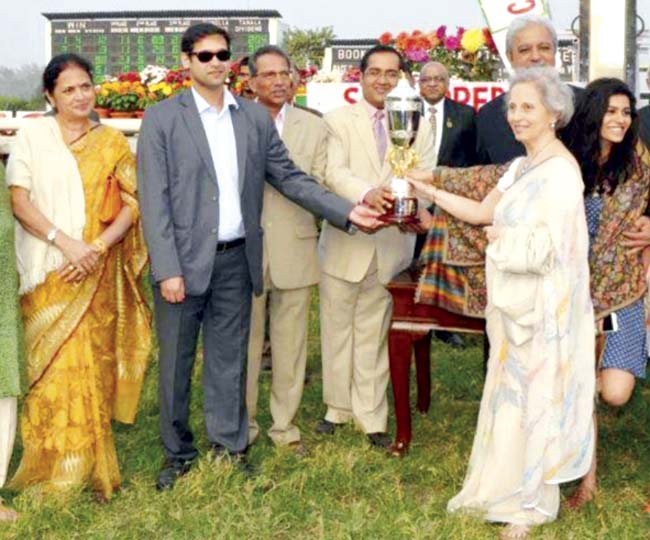 Sunita Kumar with Jaydev and Zia Mody at the Calcutta Derby
