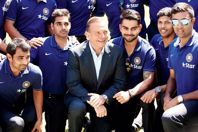 Indian team with Australian PM Tony Abbott at Kirribilli House