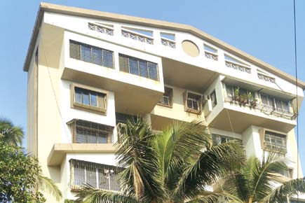 Maid throws her newborn baby to death from 6th flr of Versova building