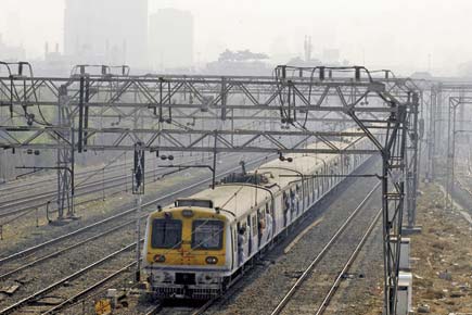 Mumbai: Land problems block crucial sixth line on Western Railway