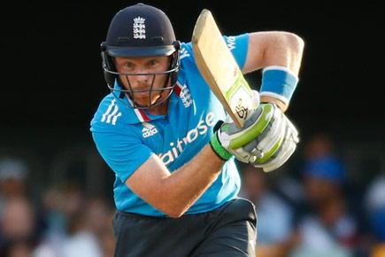 Carlton Tri-series: Bell, Taylor score fifties as England beat India by 9 wkts