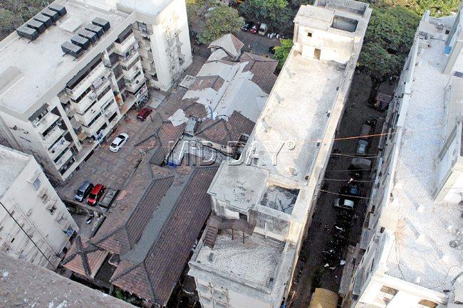 The two plots are adjacent to a retail market (the building in the middle) built by the BMC at Grant Road. Pic/ Shadab Khan