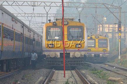 Rail roko, violence, motormen strike paralyses Mumbai train services
