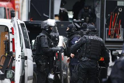 Paris shooting: Policewoman shot by gunman succumbs to her injuries