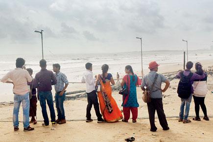 Though paltry, rains create death trap on Mumbai's Juhu beach