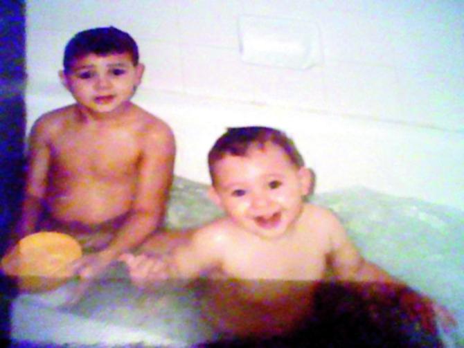 Jonathan had posted this photo of him and his brother in a bathtub, on September 5, 2013, in the hope that his mother or brother would spot it and make contact.