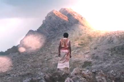 Nawazuddin starrer 'Manjhi - The Mountain Man' trailer out