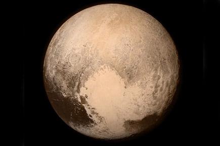 NASA's spacecraft gets first up-close photo of Pluto