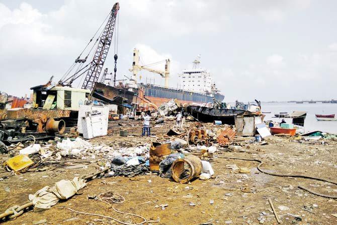 Graveyard of ships:  On the south side of Lakri Bunder, a wharf divided into 12 vacant plots, ship breaking carries on in full swing. The MbPT rents out land to ship breakers for a defined occupancy rate. While the breaking activity may be marginal, its environmental impact is manifold. The labourers work in the absence of protective gear, exposing themselves to toxic substances. Pics/sharad vyas