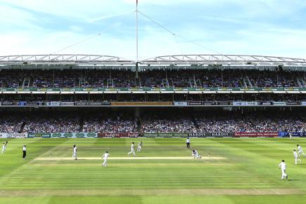 Lord's, give us some sporting tracks!
