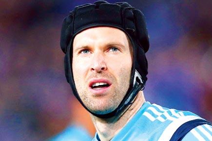 EPL: Petr Cech gets death threats for Arsenal transfer