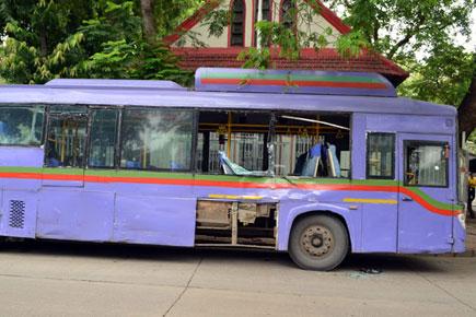 AC bus collides with a truck on Lalbaug flyover; two injured