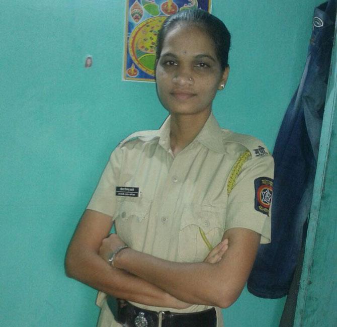 Thane: Young woman constable ends life
