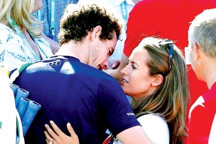 Davis Cup: It's about tears, cheers & Kim Sears for Andy Murray