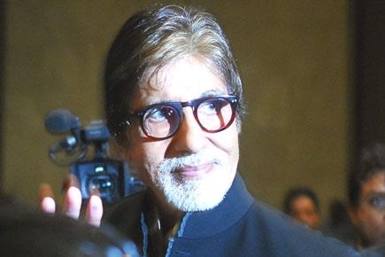 Amitabh Bachchan denies taking money to endorse channel