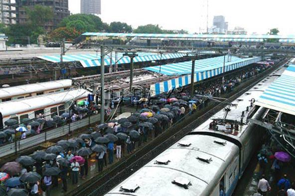 In pictures: Heavy downpour in Mumbai