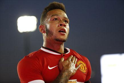 Memphis Depay scores his first goal for Man United in 3-1 victory