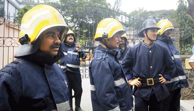 The fire brigade officials are ready to tame the flames during a mock drill at the Mumbai Metro. Pic/Nimesh Dave