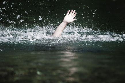 Mumbai youths feared drowned: Student jumped to save friend 