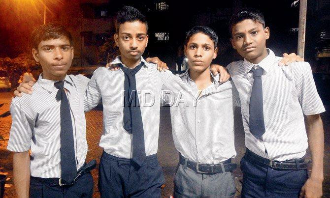 Bravehearts: (Left to right) Ajay Patil, Salman Khan, Vijay Patil and Anil Sathe. Pic/ Suresh K K 