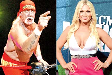 At passe stå på række Så mange My father is not racist, says Hulk Hogan's daughter Brooke
