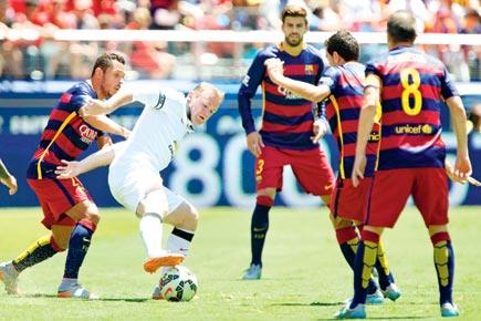 Rooney rocks as Manchester United stun Barcelona 3-1