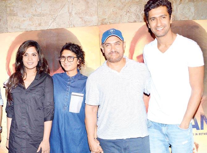 Richa Chadda, Kiran Rao, Aamir Khan and Vicky Kaushal