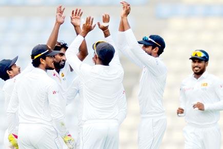 Sri Lanka rattle Pakistan on Day 2