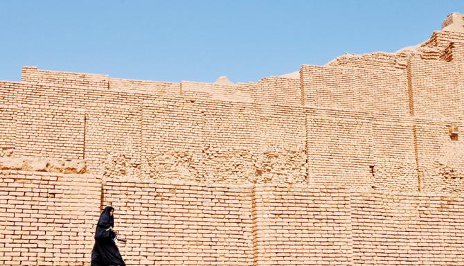 A lady at the Shush Zigurat, Iran