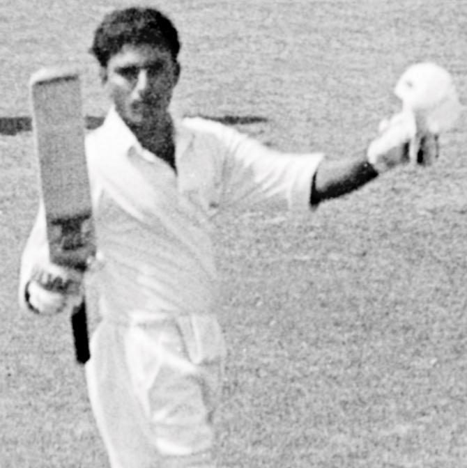 Acknowledging cheers from the Wankhede crowd en route his 377 in 1991 for Mumbai against Hyderabad in the Ranji Trophy