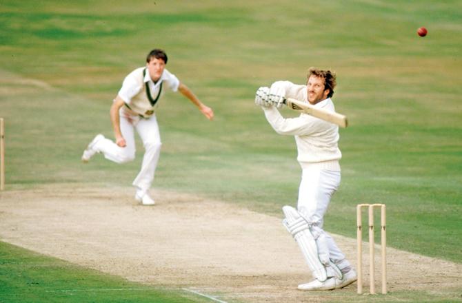 Ian Botham hooks Aussie pacer Geoff Lawson during the Headingley Test which England won despite following on in 1981