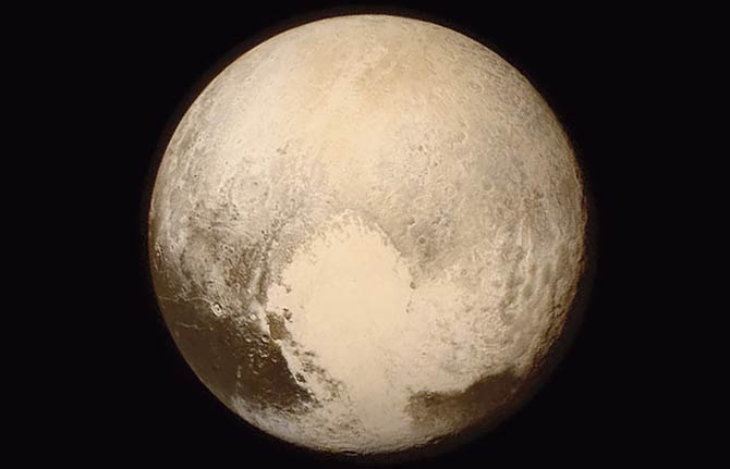 The heart on Pluto does not impress me. That sounds like those people who see deities in toast and inside potatoes. But Pluto impresses me much. As do all the sightings of the moons of Saturn, as beamed down by Cassini. Pic/NASA
