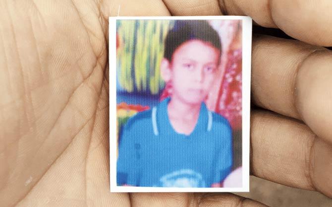 Nitish Tiwari was kidnapped on Sunday from near his house. Pics/Hanif Patel
