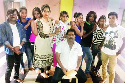 Sunshine story: This eunuch troupe from Pune begs to differ