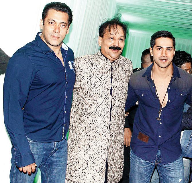 Salman Khan, Baba Siddique and Varun Dhawan 