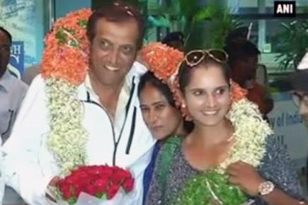 Sania Mirza's gets hero welcome in India after Wimbledon victory