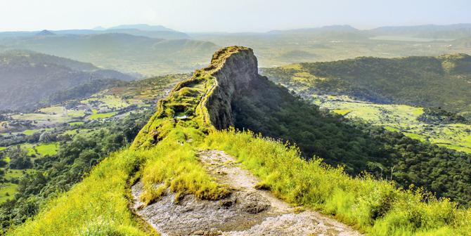 The Scorpion’s Tail section of the Lohagadh fort offers a panoramic view of its surroundings. pic courtesy/GlobalJourneys