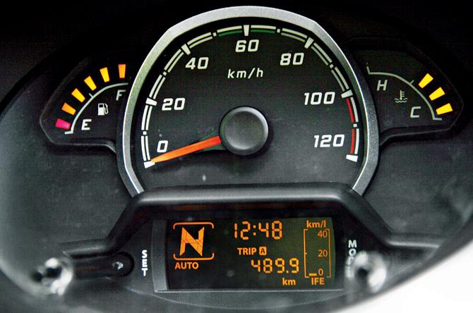 The instrument cluster has been thoroughly revamped and now displays important data, including distance to dry and  average consumption