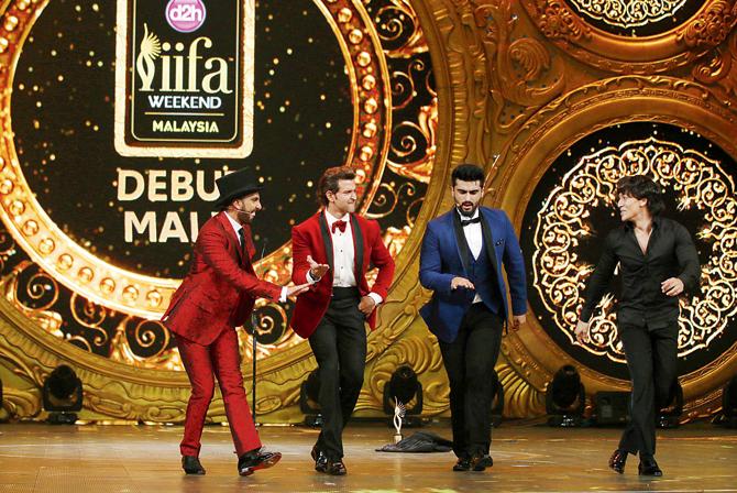 Bollywood Dance icon Hrithik Roshan shakes a leg with Tiger Shroff and hosts of the night