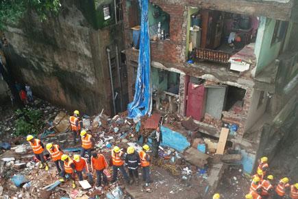 Three-storey building collapses in Thane district, nine dead