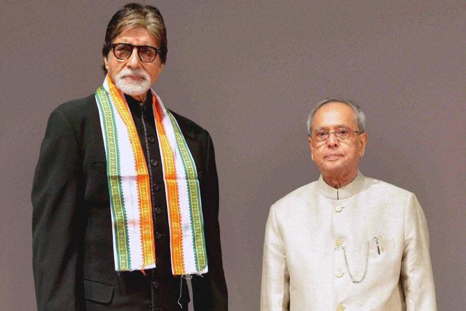 Amitabh Bachchan and President Pranab Mukherjee