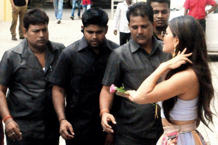 When Jacqueline Fernandez 'rose' to the occasion