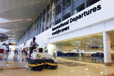 Mumbai: Frequent intrusions worry airport security officials