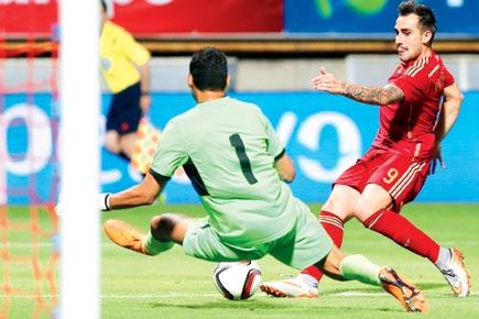 Fabregas, Alcacer help Spain beat Costa Rica 2-1