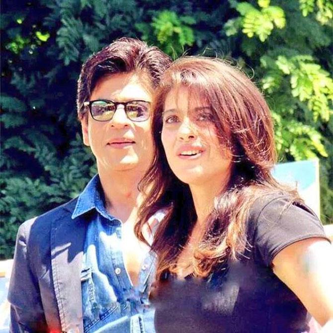 Red Chillies captioned this picture as, "Straight from the sets of @teamdilwale ! Your favourite jodi!". Pic/Red Chillies