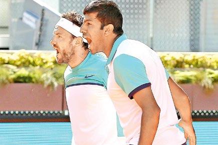 French Open: Paes, Bopanna enter men's doubles quarters, Sania-Martina ousted